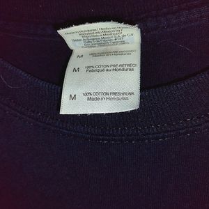 Ladies pull over long sleeve t-shirt size medium